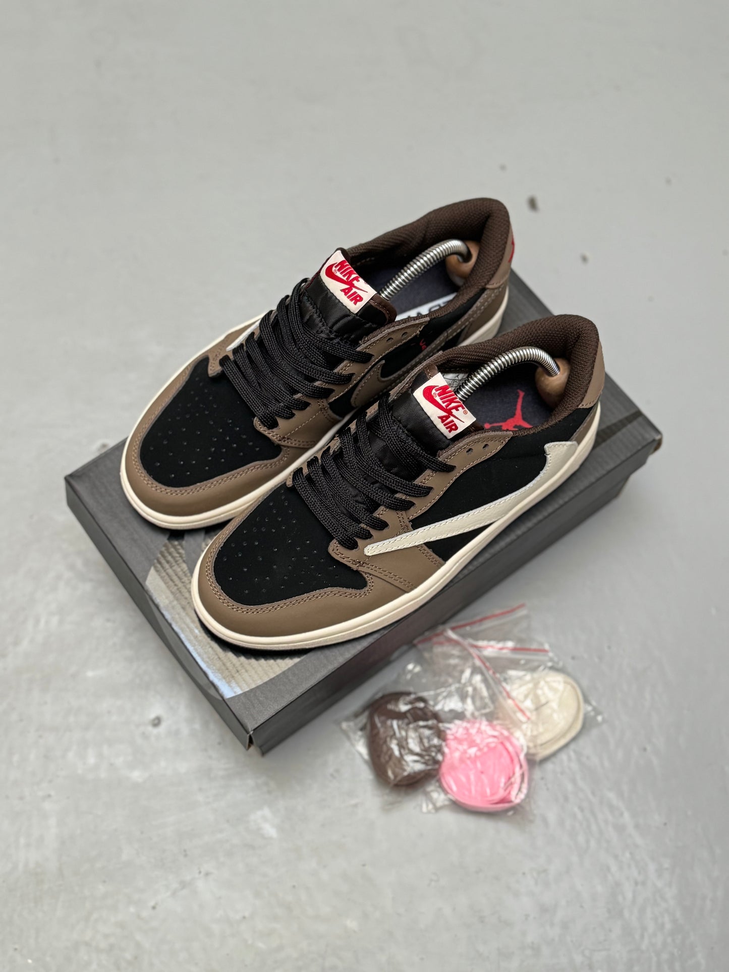 Air Jordan 1 Low X Travis Scott