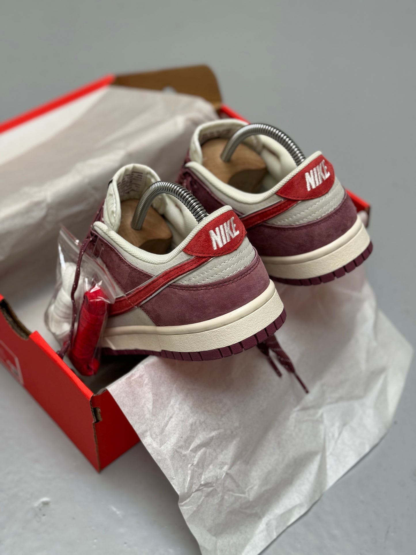 Nike SB Dunk Low Steamboy Ost Branded