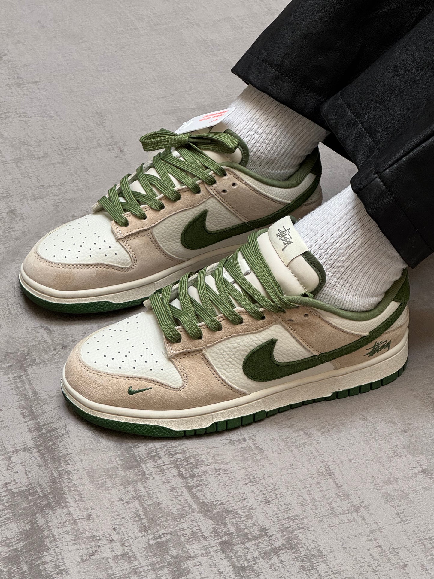 Nike SB Dunk Low Stussy