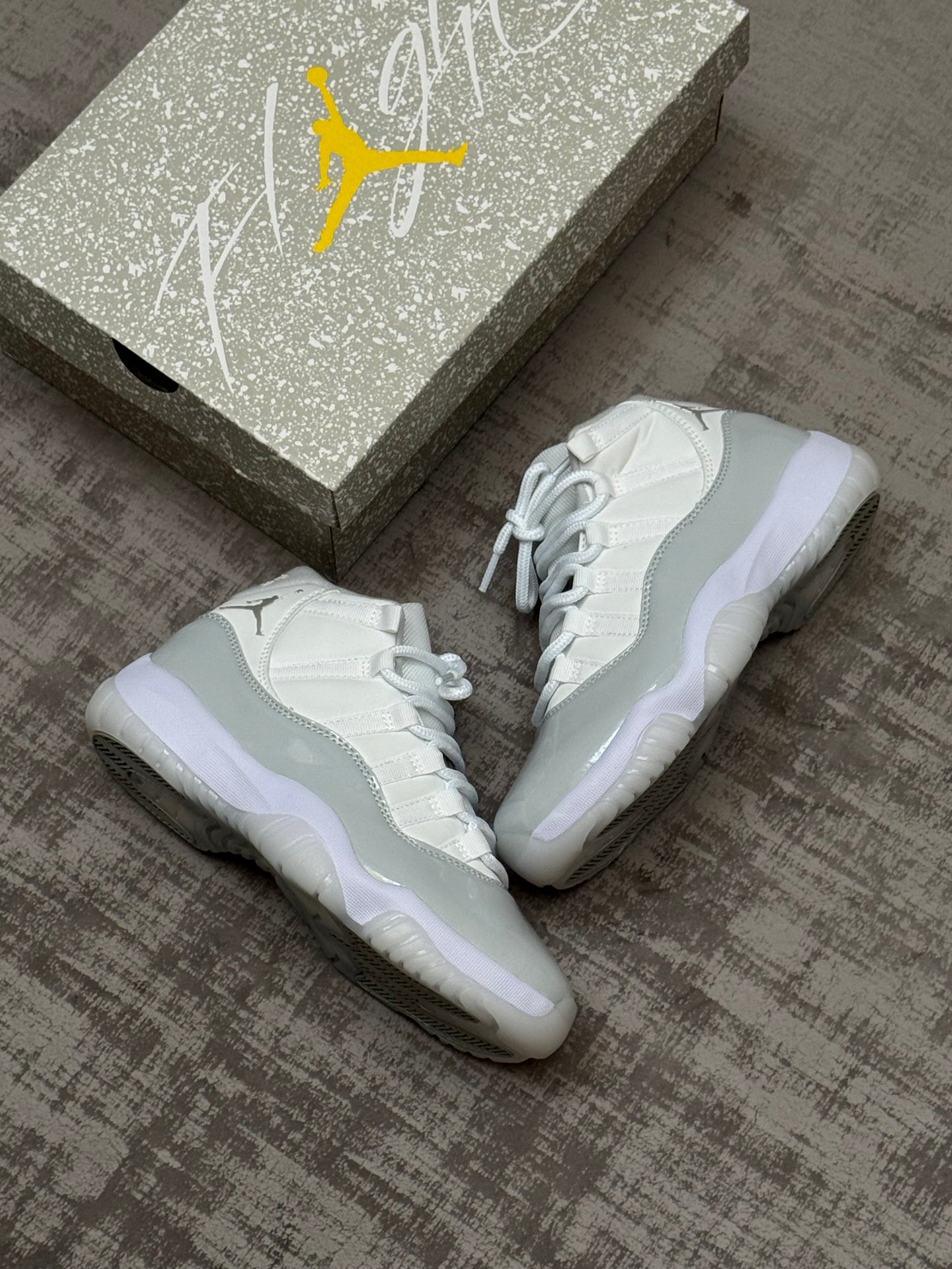 Air Jordan Retro 11 | Gris