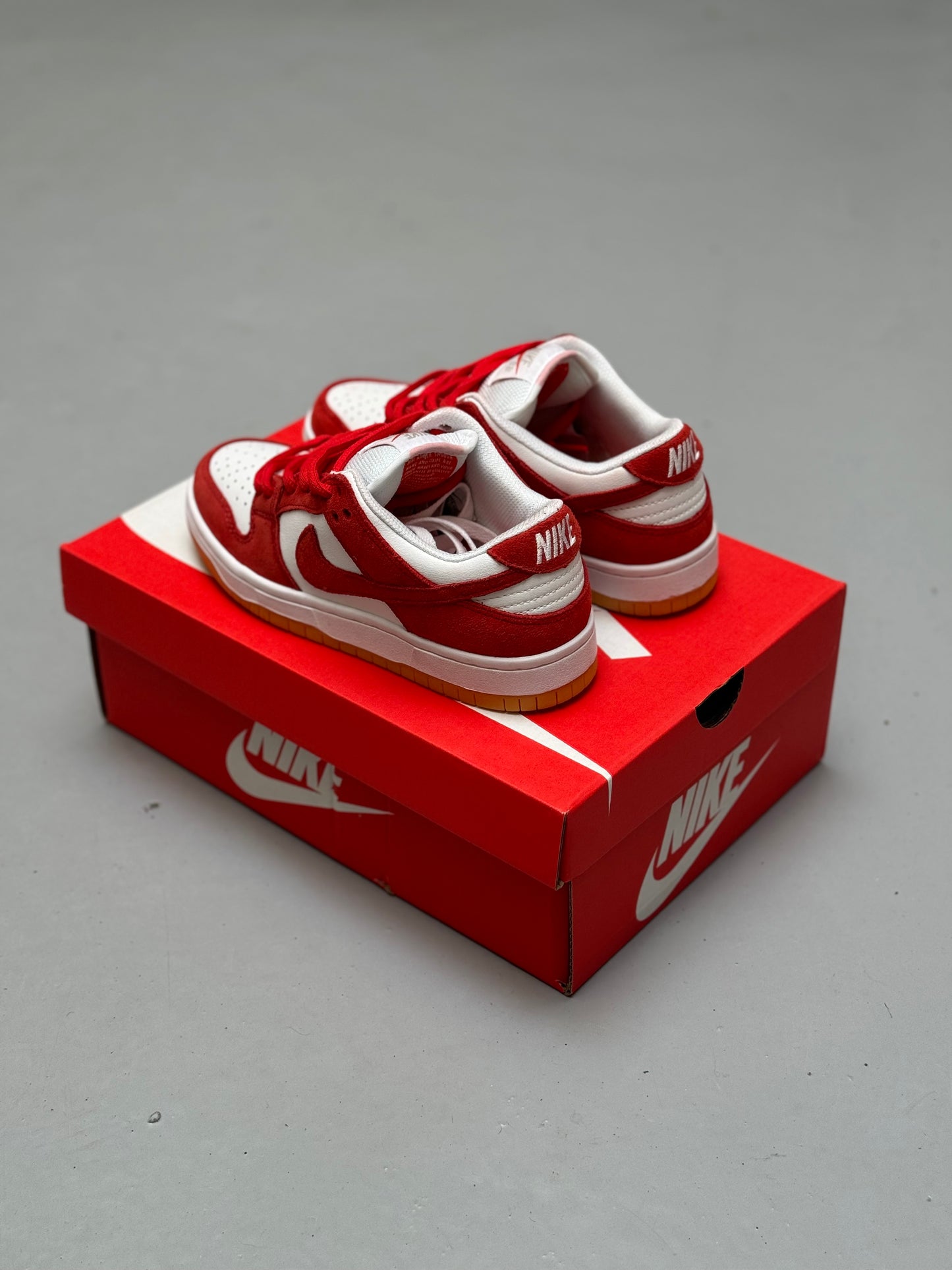 Nike SB Dunk Low “University Red Gum