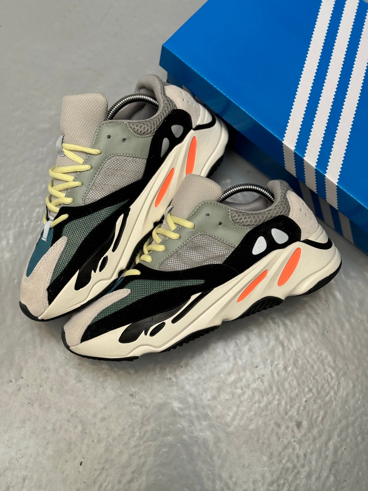 Adidas Yeezy Boost 700 Wave Runner