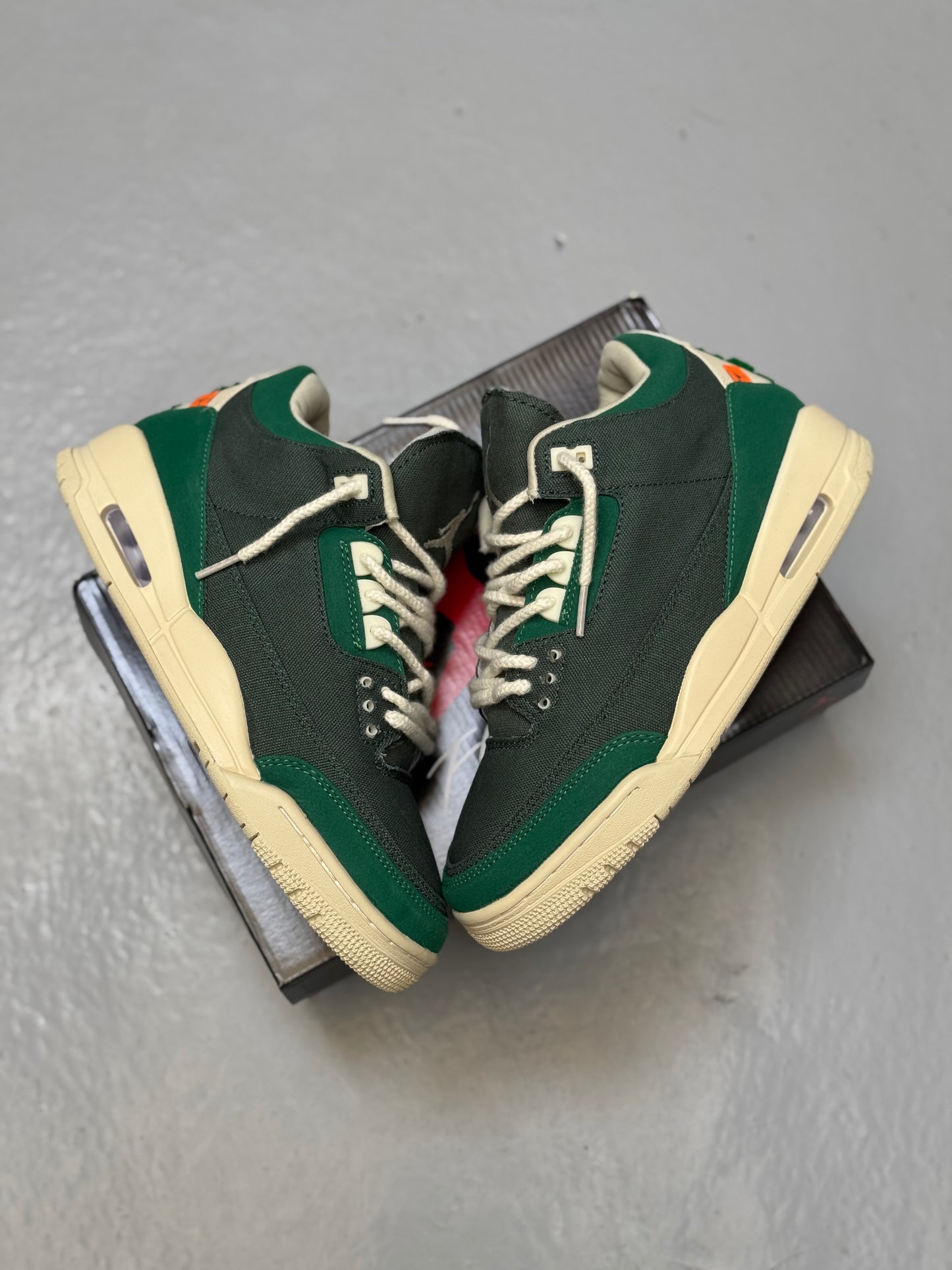 Jordan 3 Retro SP Bicoastal x Nina Chanel Abney