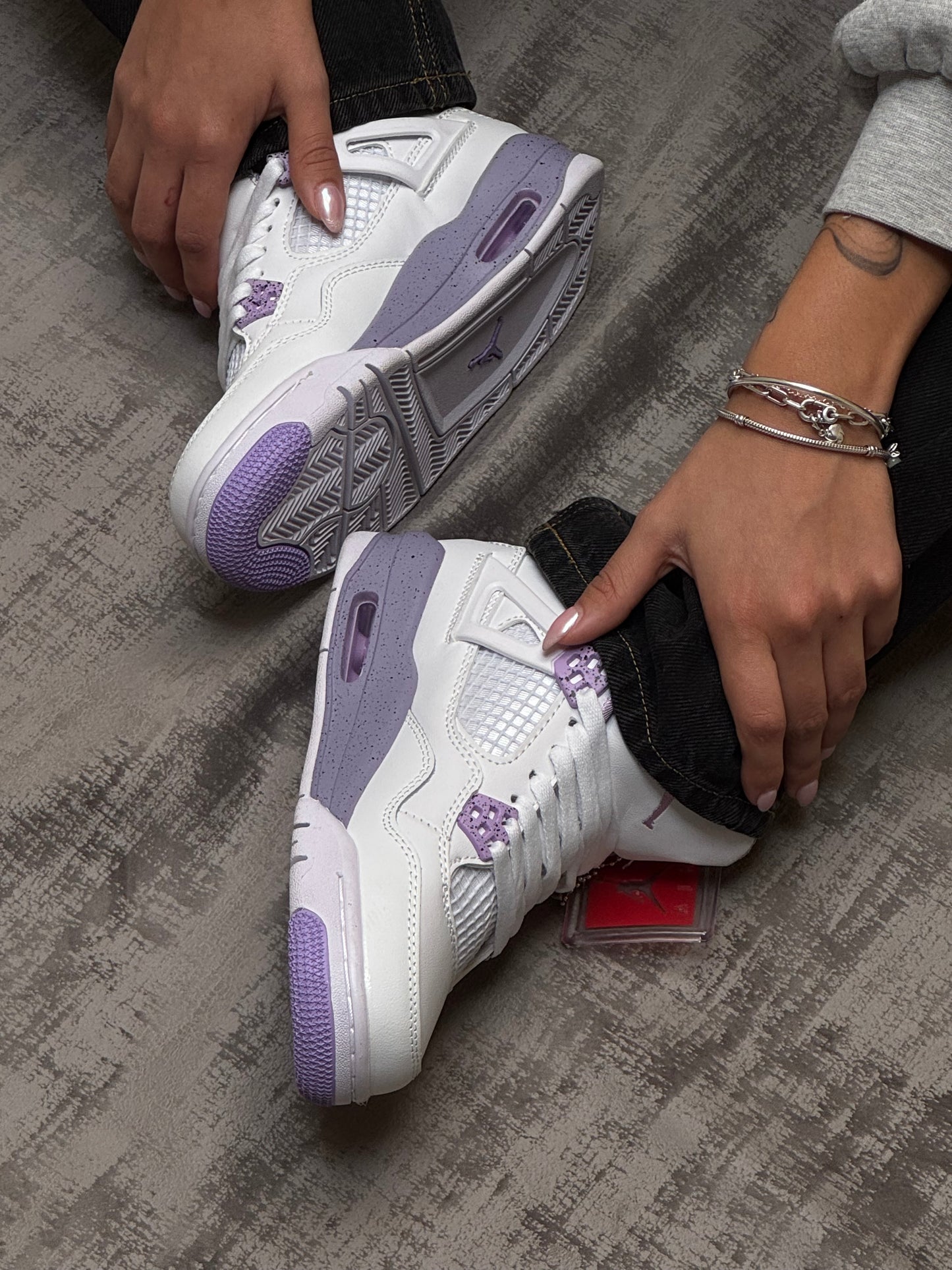 Air Jordan Retro 4 Purple Oreo