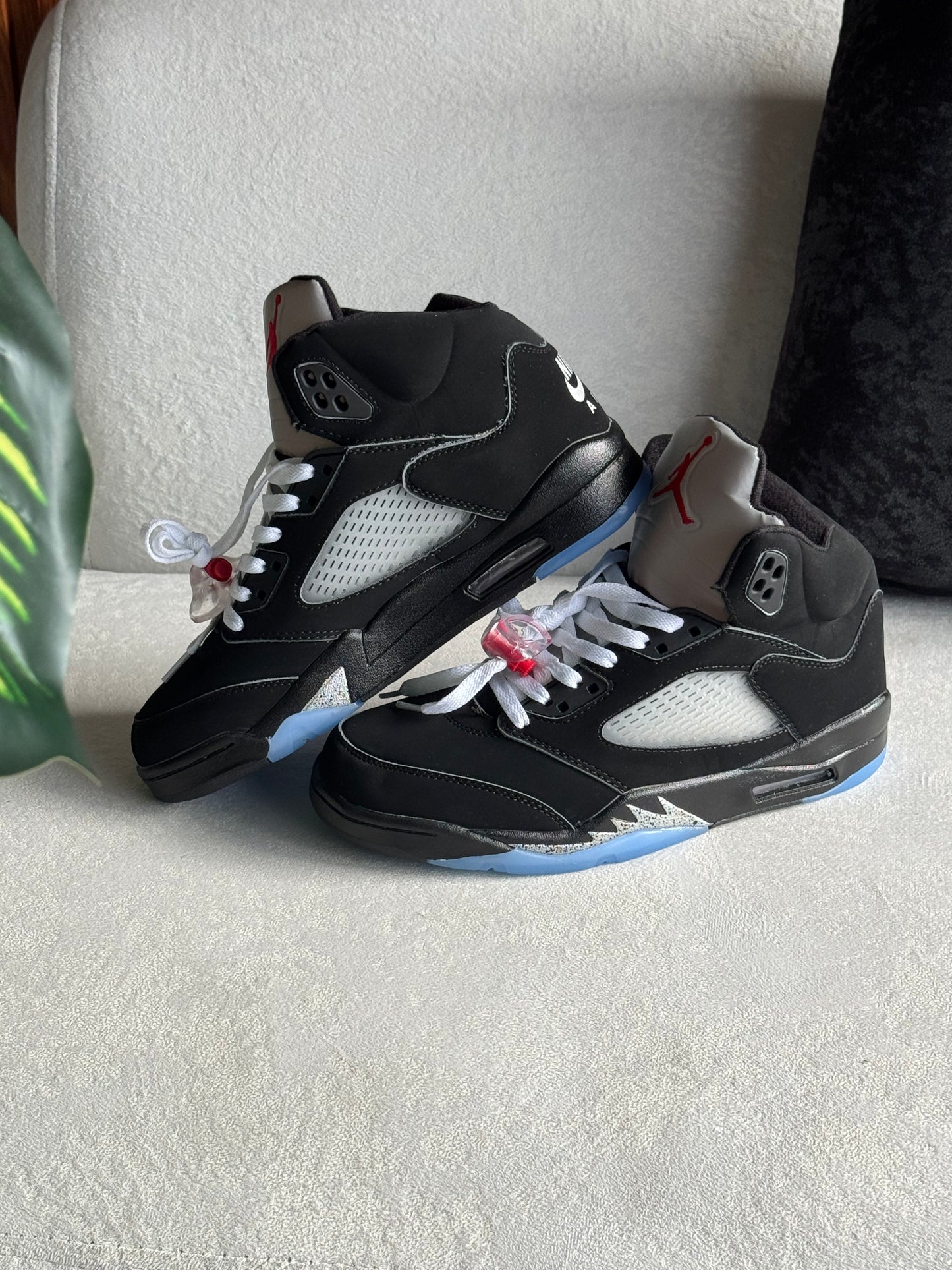 Jordan 5 Retro OG "Black Metallic Reimagined"