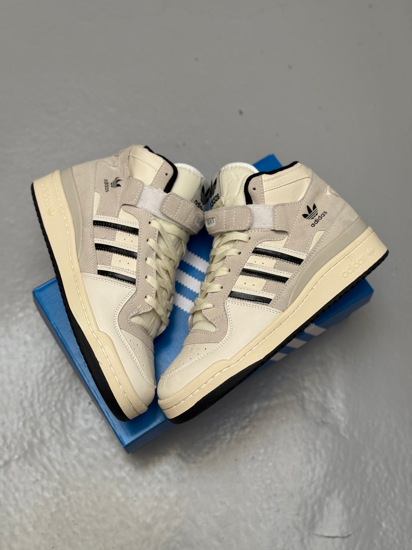 Adidas Forum Mid Line Black