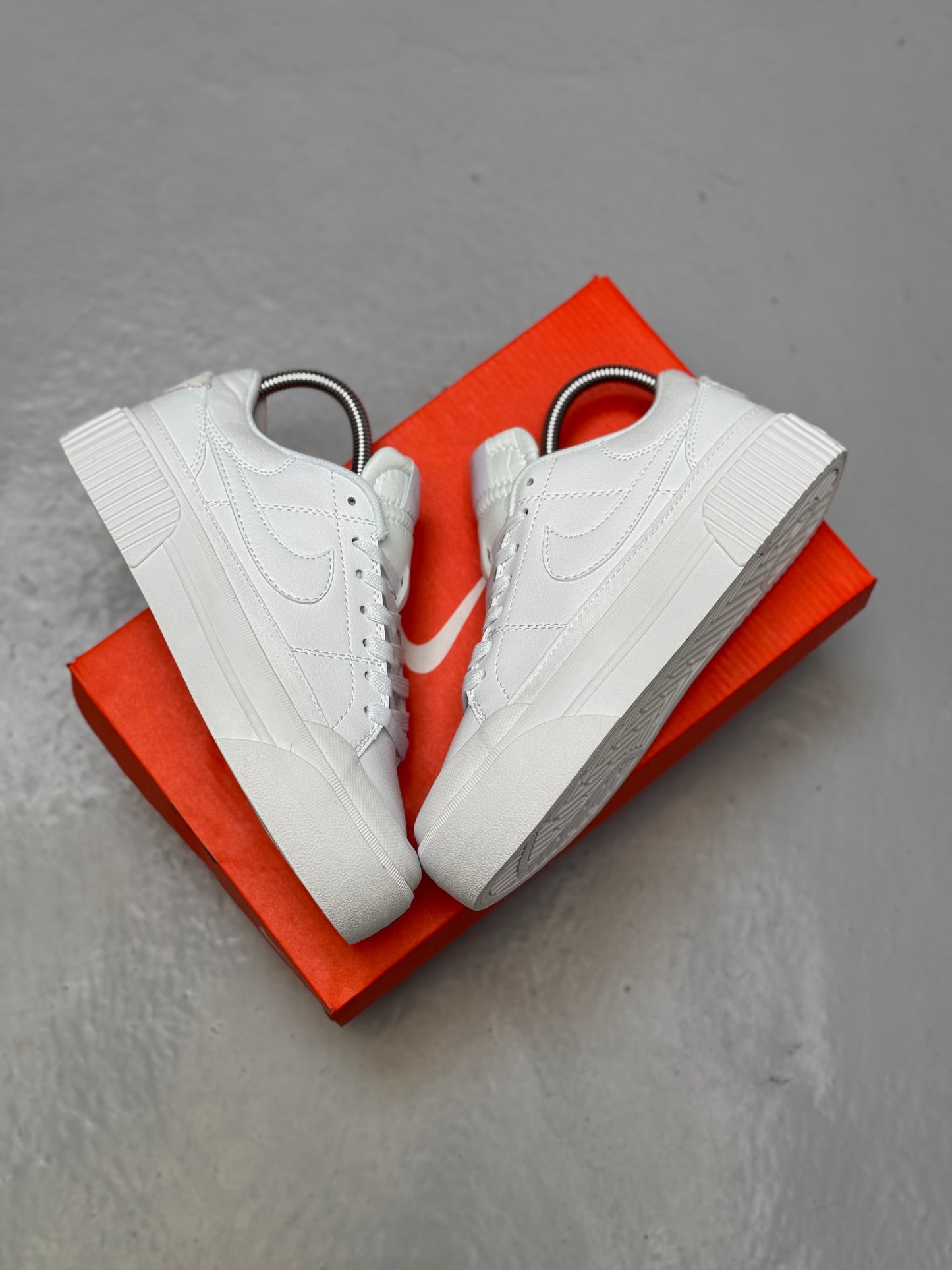 Nike Court Legacy