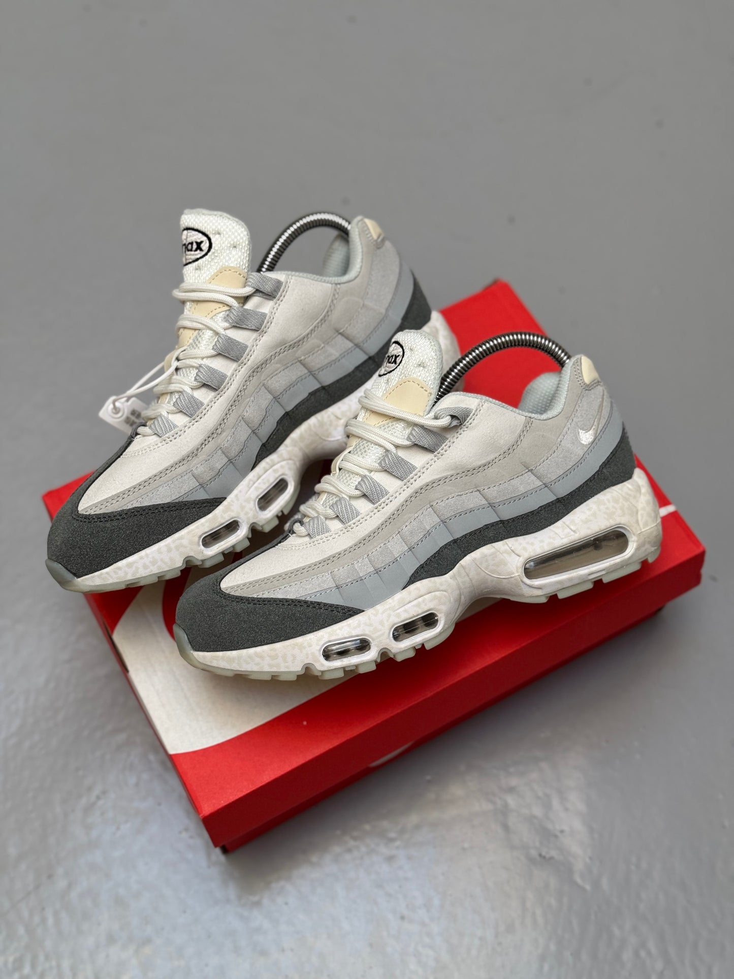 Nike Air Max 95 Anatomy Bone
