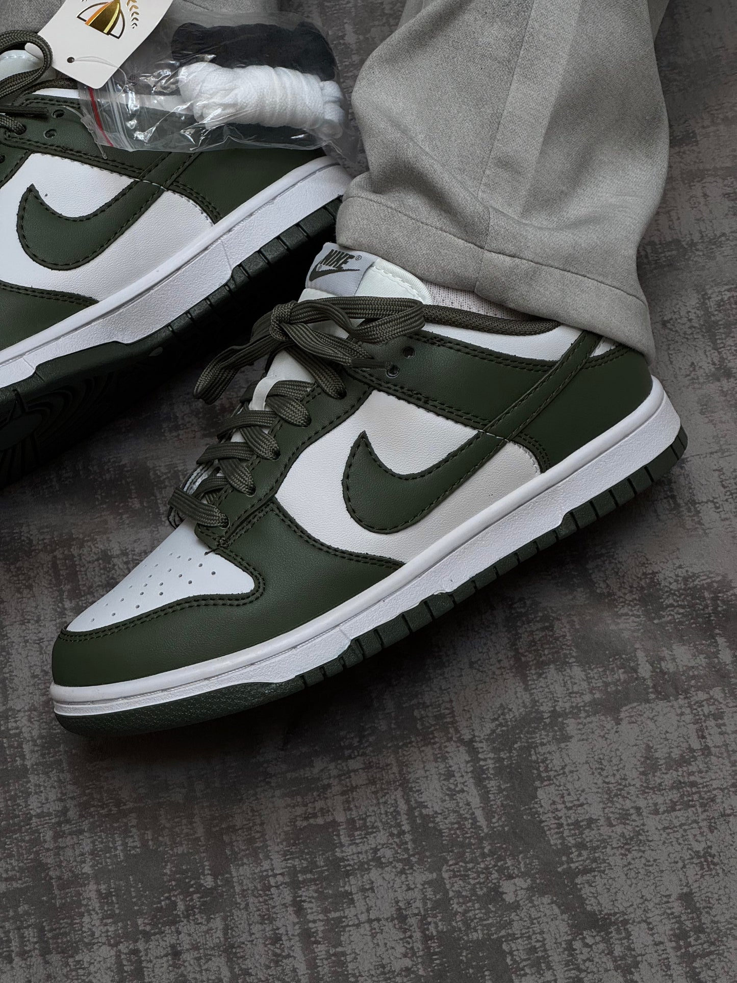 Nike SB Dunk Low Oliva
