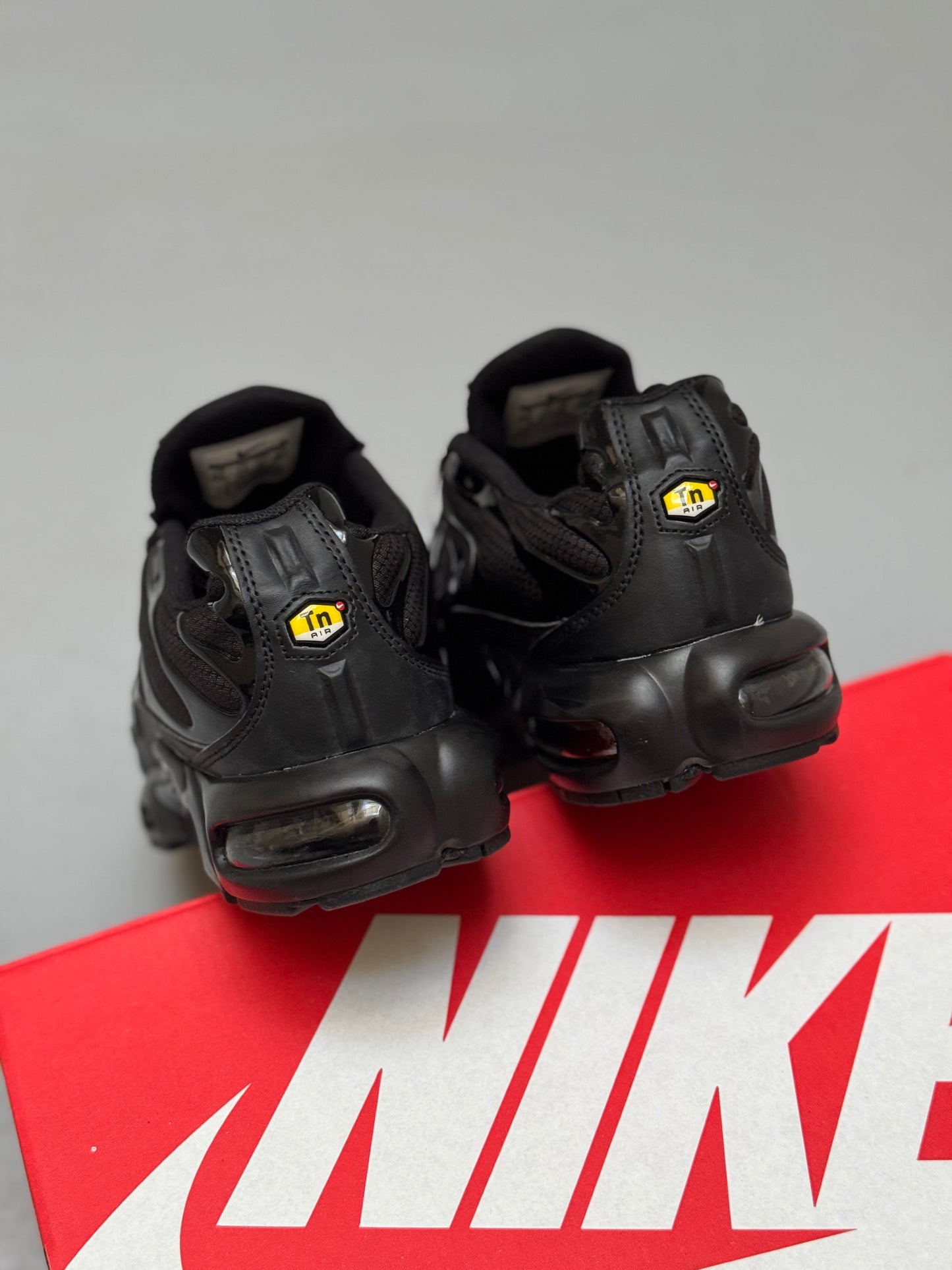 Nike Air Max TN Total Black