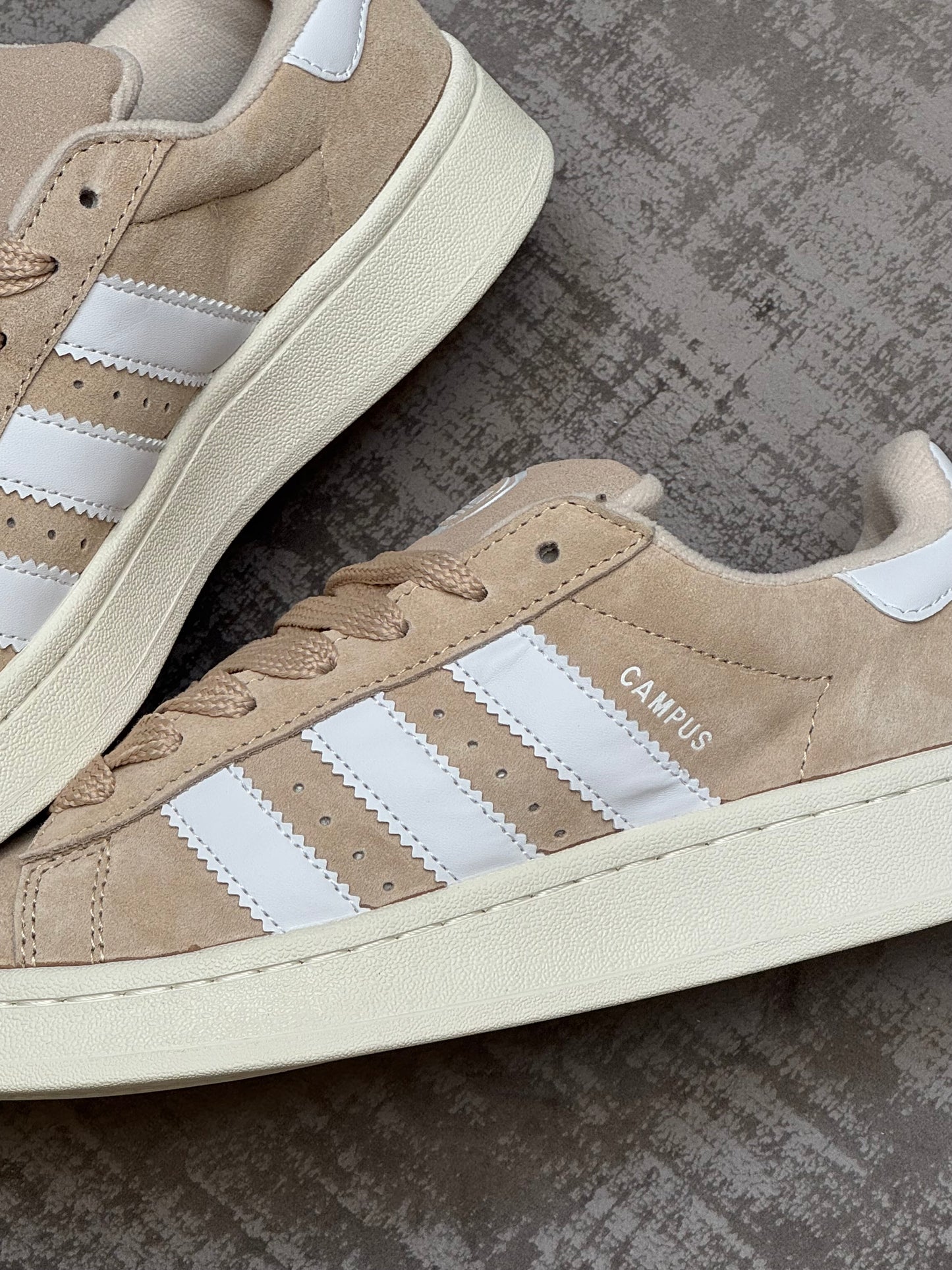 Adidas Campus Beige