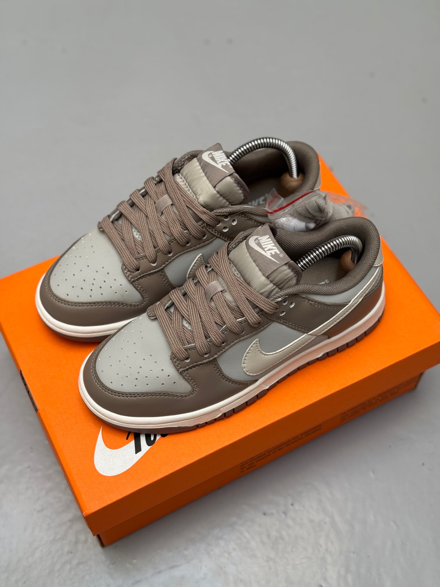 Nike Dunk Low Bone Beige