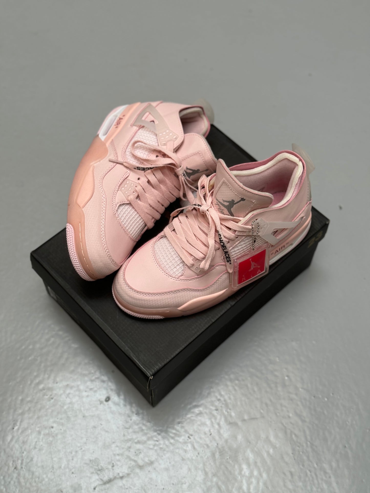 Jordan Retro 4 Pink