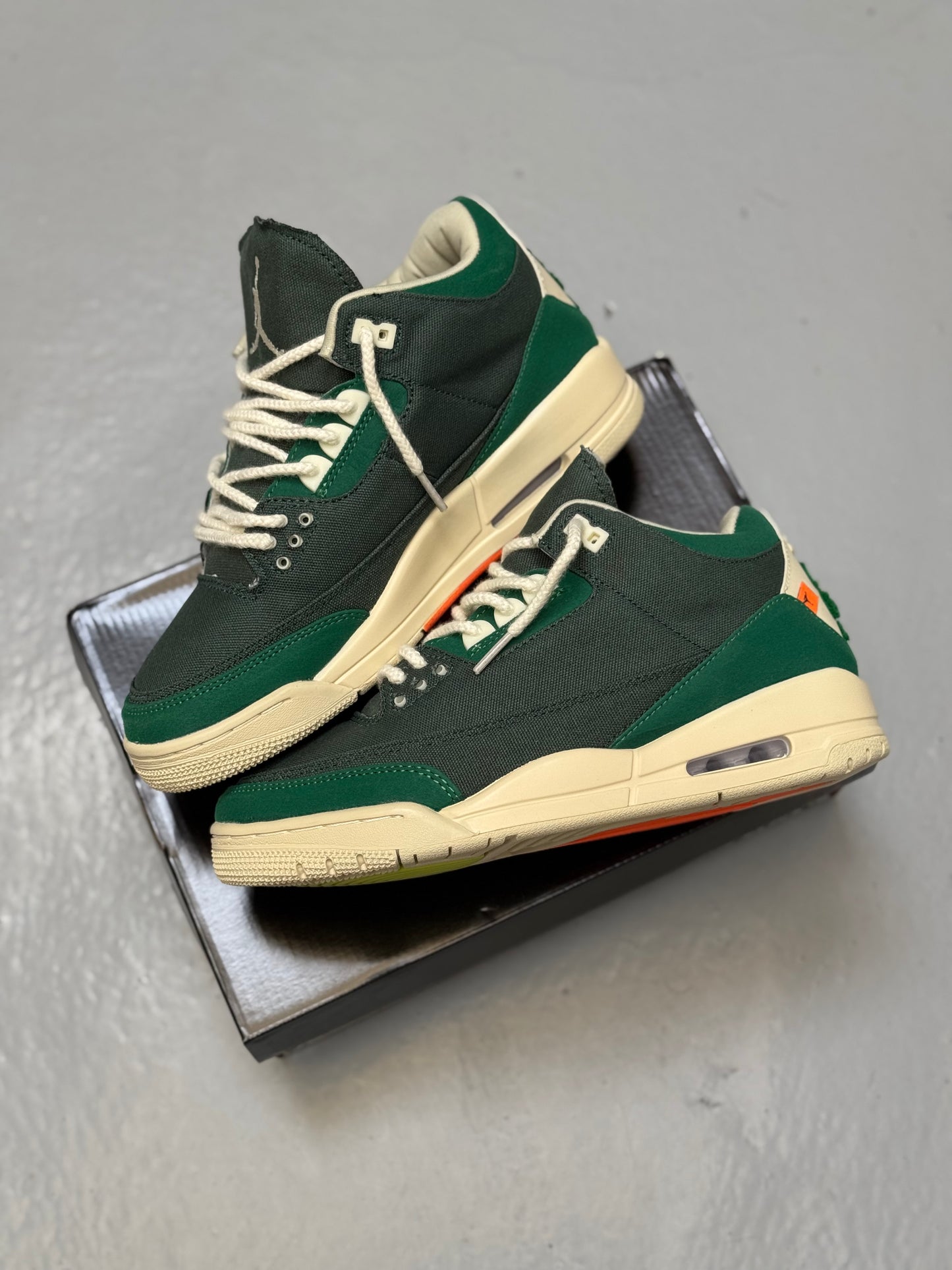 Jordan 3 Retro SP Bicoastal x Nina Chanel Abney