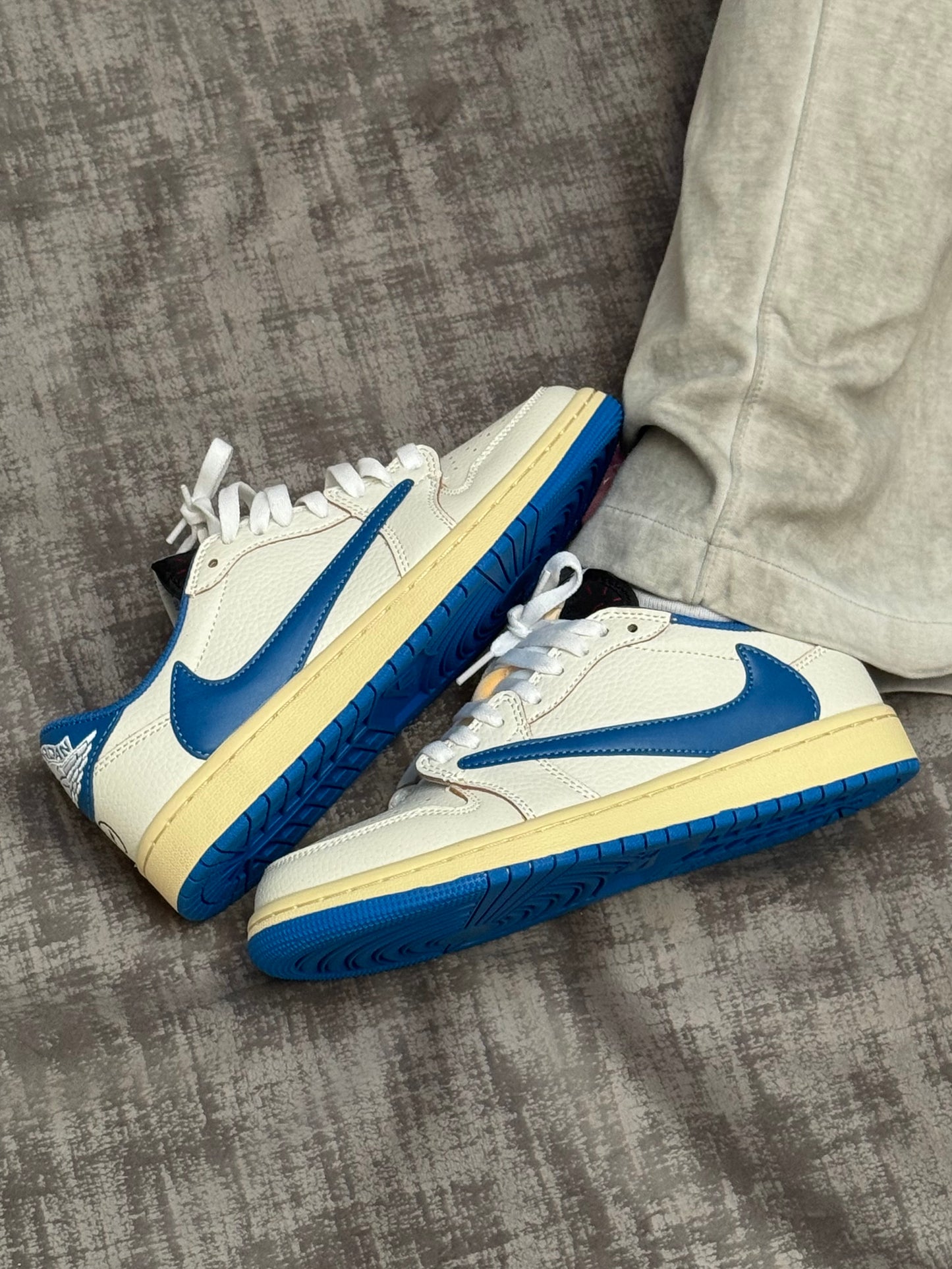 Travis Scott x Air Jordan 1 Low - Fragment Design