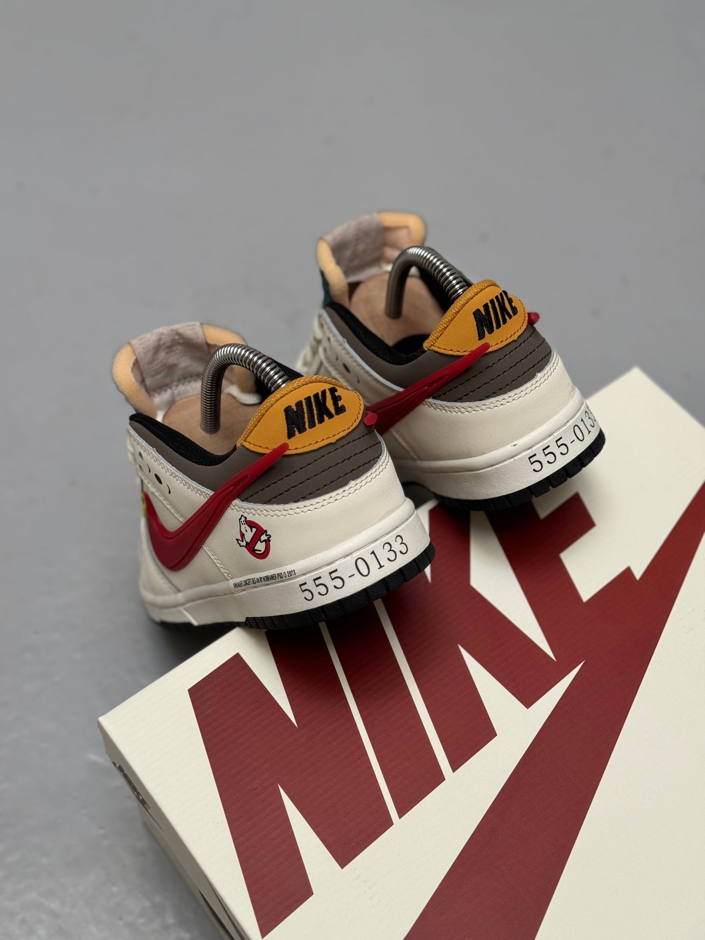 Nike SB Dunk Low x Los Cazafantasmas