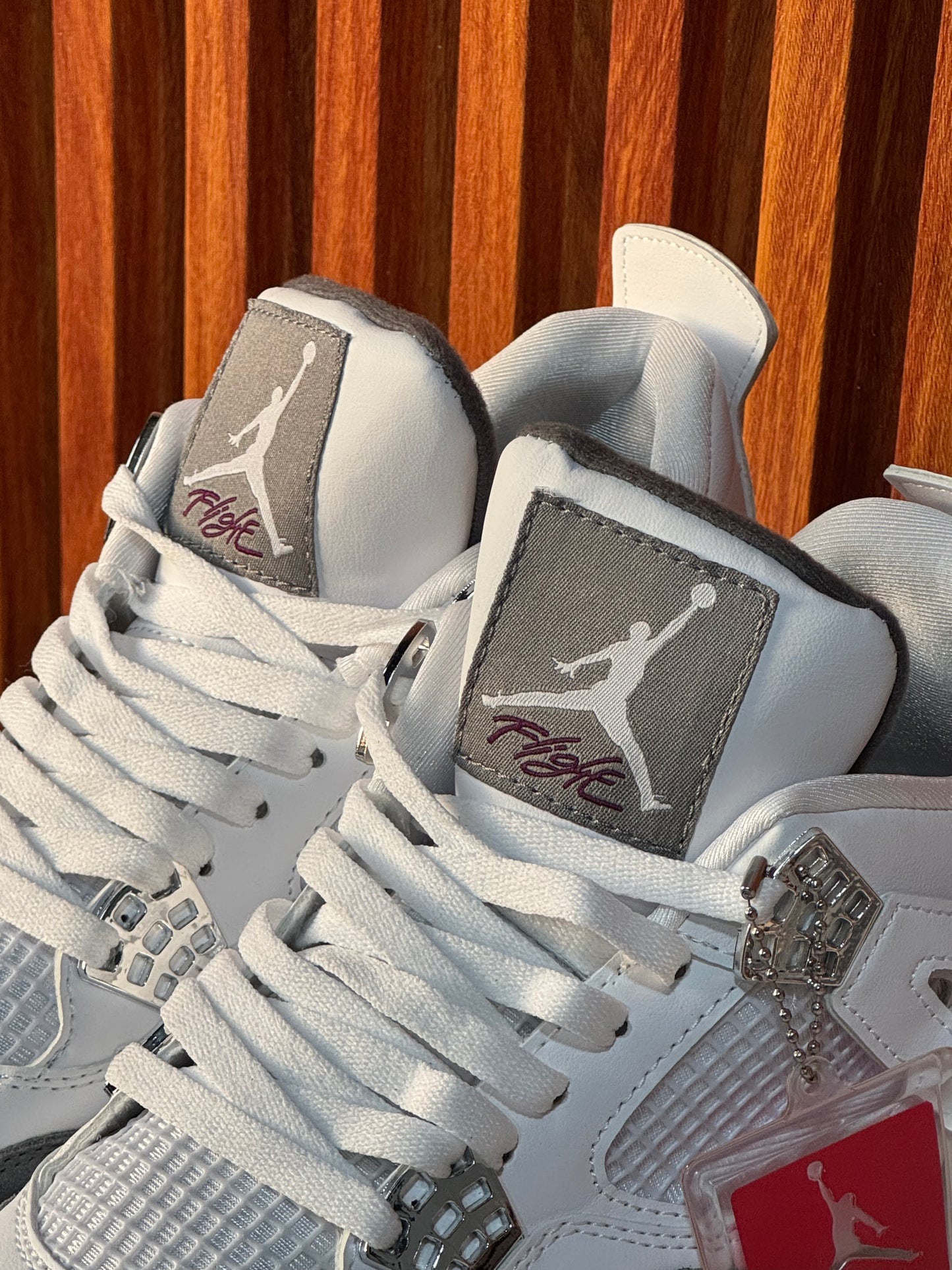 Air Jordan Retro 4