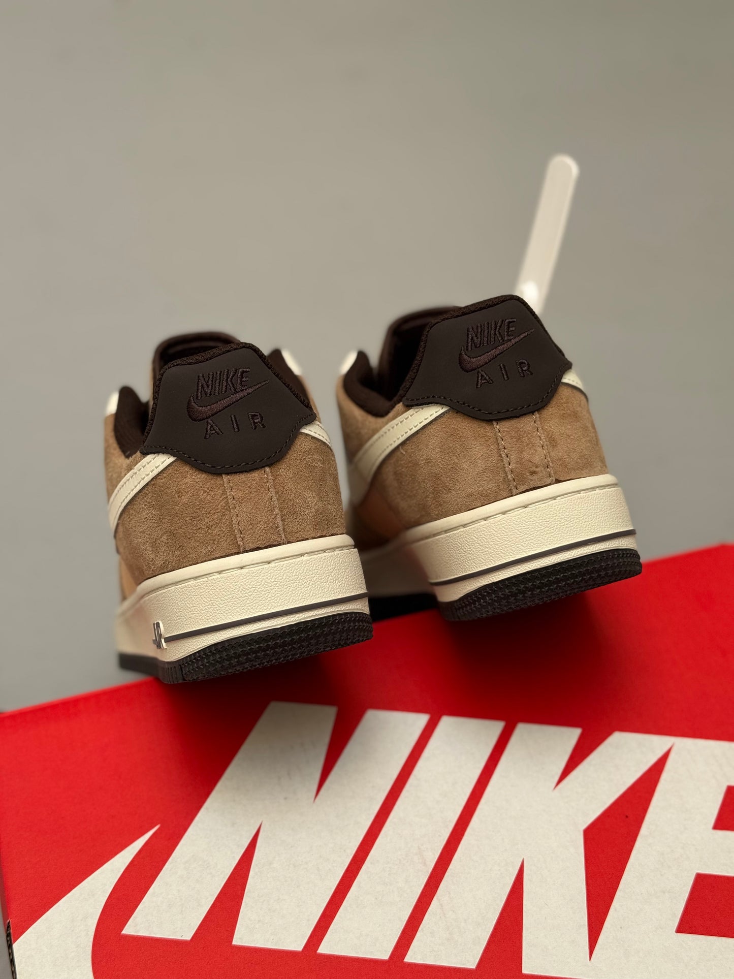 Nike Air Force One 1 07 LV8