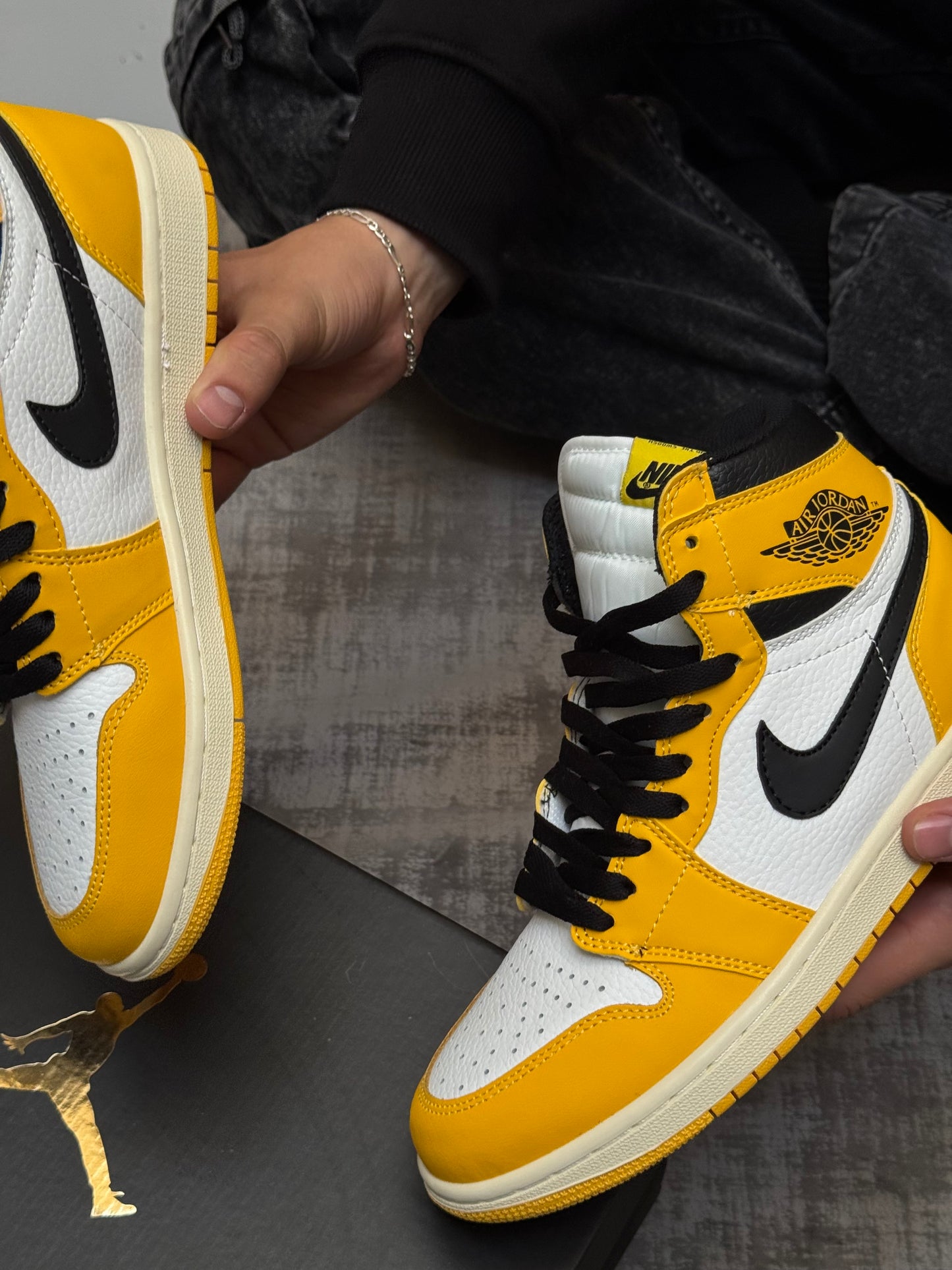 Nike Air Jordan 1 Retro High OG ‘Yellow Ochre’