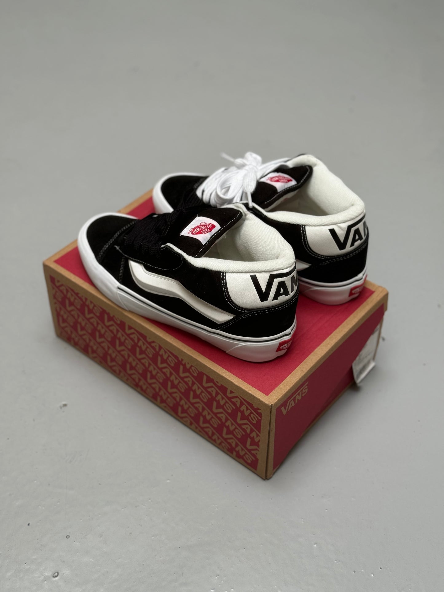 Vans Knu Skool Mid