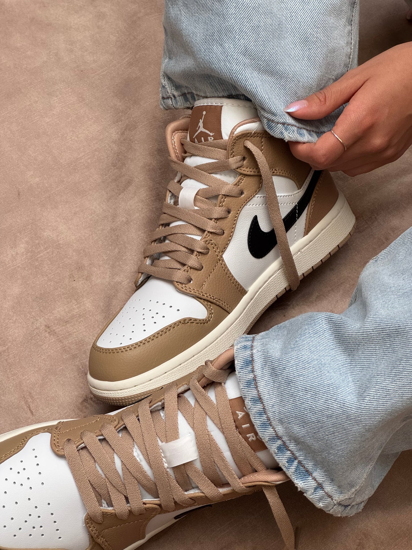 Air Jordan 1 Mid