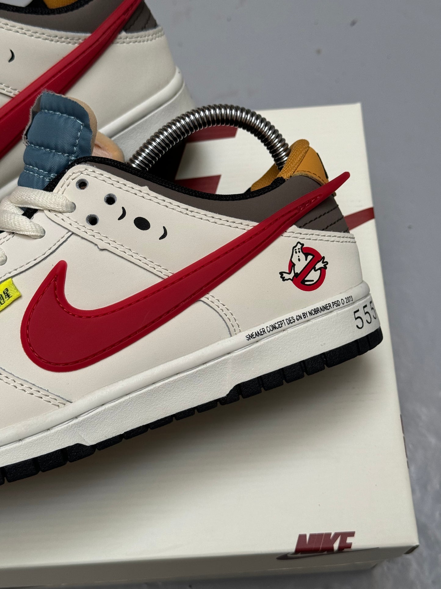 Nike SB Dunk Low x Los Cazafantasmas
