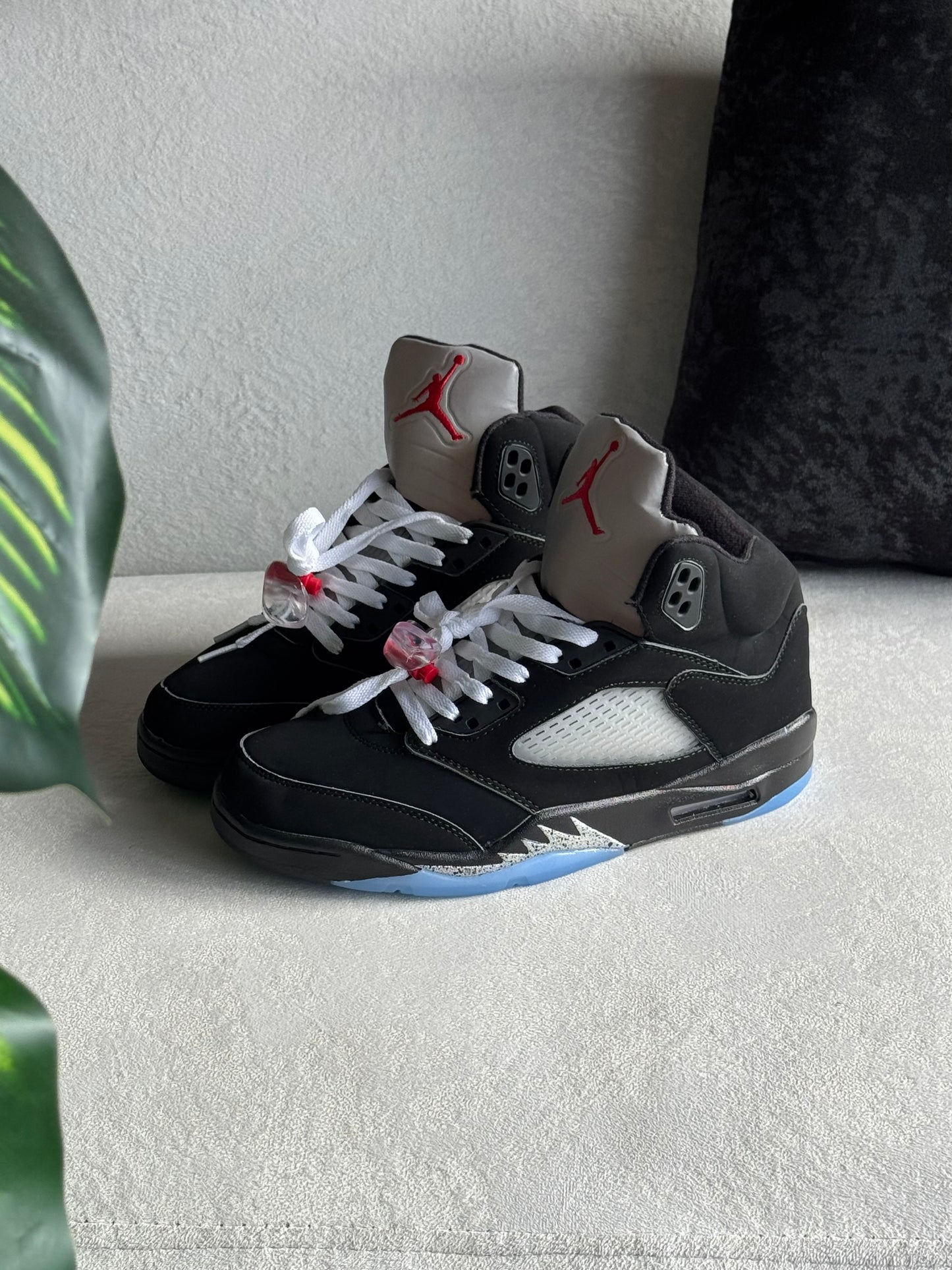 Jordan 5 Retro OG "Black Metallic Reimagined"
