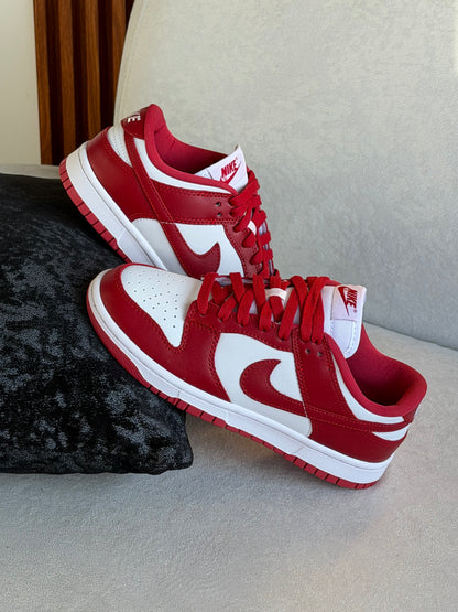 Nike SB Dunk Red
