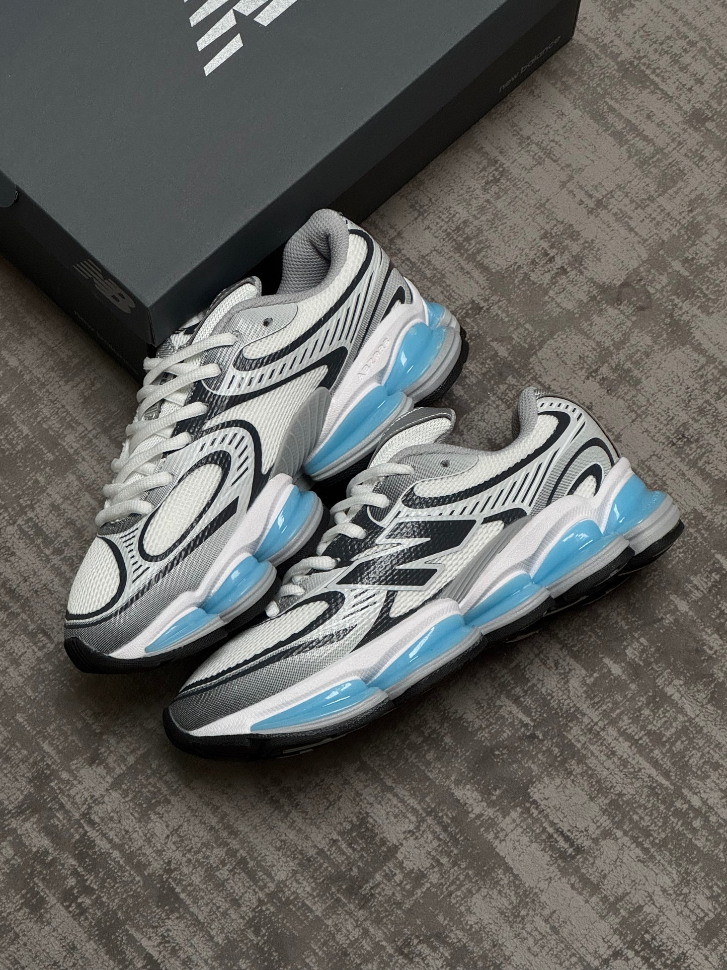 New Balance ABZORB 2000