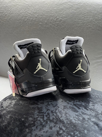 Air Jordan Retro 4 “Fear Pack”