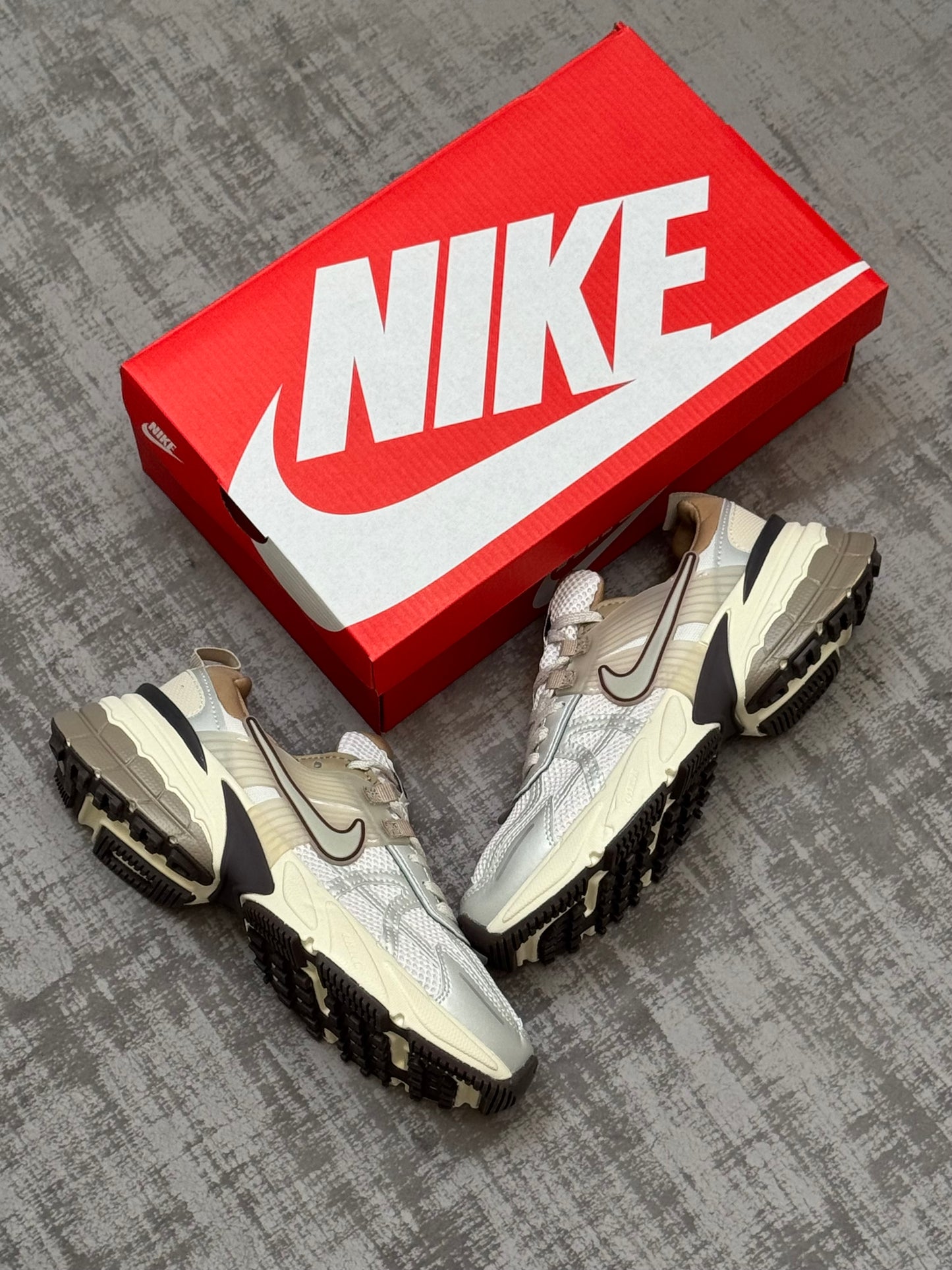 Nike V2K Run