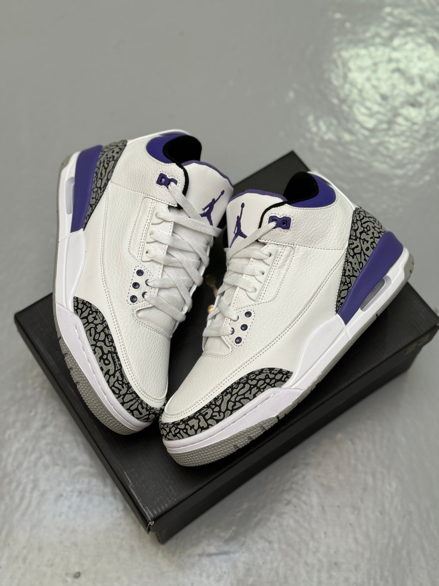 Air Jordan Retro 3 Dark Iris