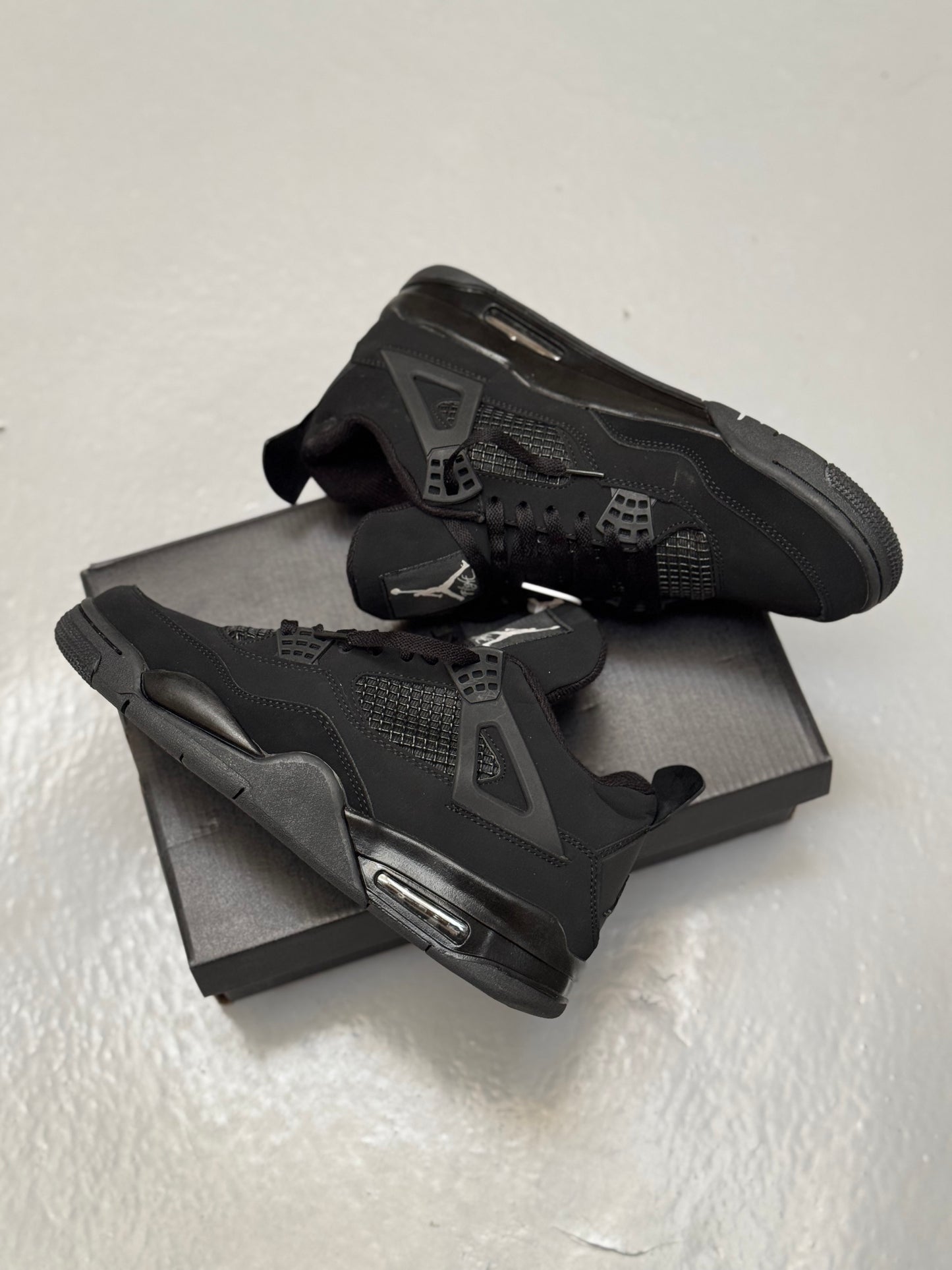 Air Jordan Retro 4 Black Cat