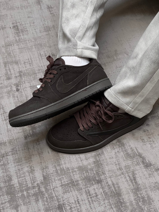 Jordan Retro 1 Low x Travis Scott