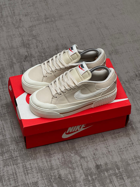 Nike Legacy Court Lift