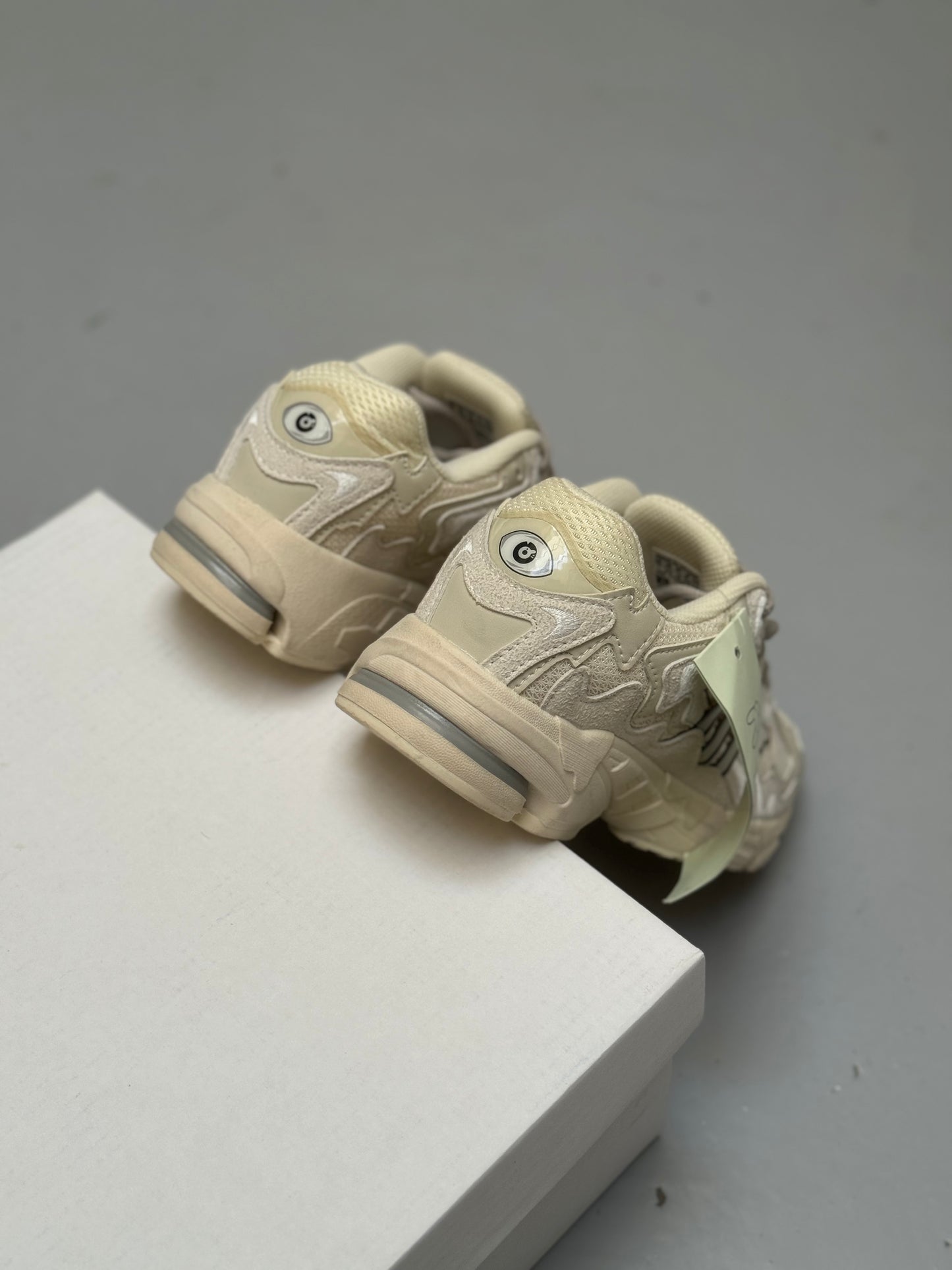 Adidas Respose CL x Bad Bunny Wonder White