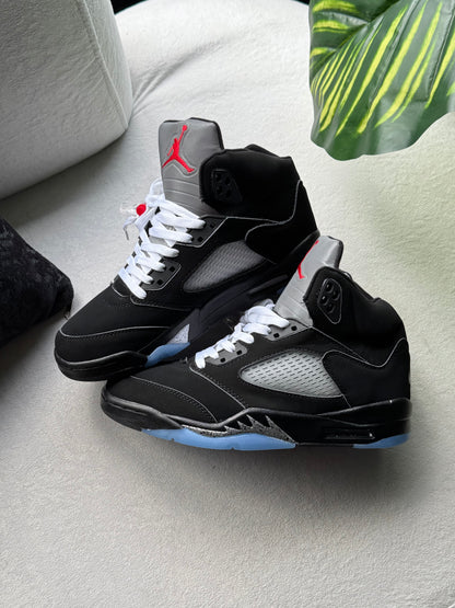 Jordan 5 Retro OG "Black Metallic Reimagined"