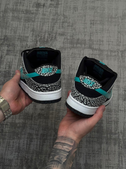 Nike SB Dunk Low Clear Jade