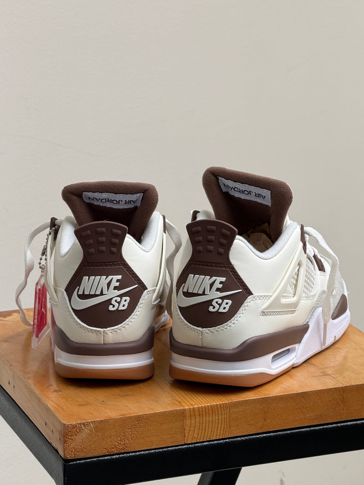 Nike Air Jordan 4 "Mocha"