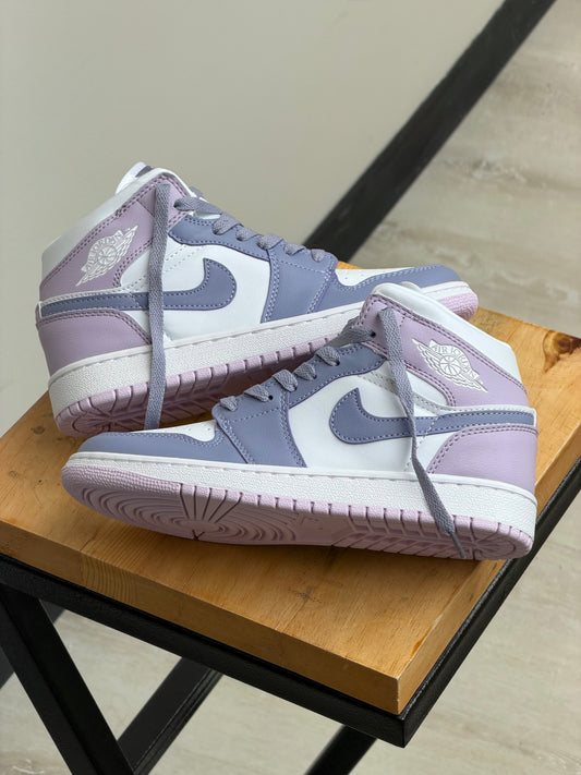 Air Jordan 1 Mid “Indigo Haze / Doll / White”