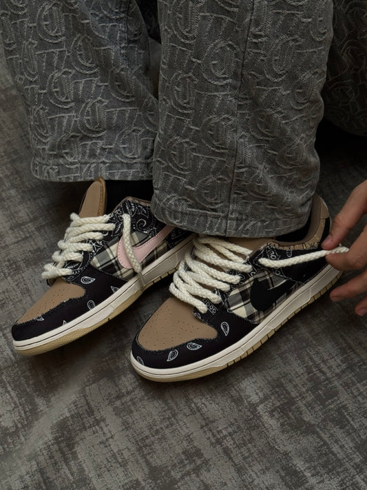 Nike SB Dunk Travis Scott