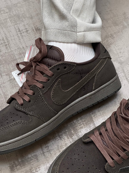 Jordan Retro 1 Low x Travis Scott