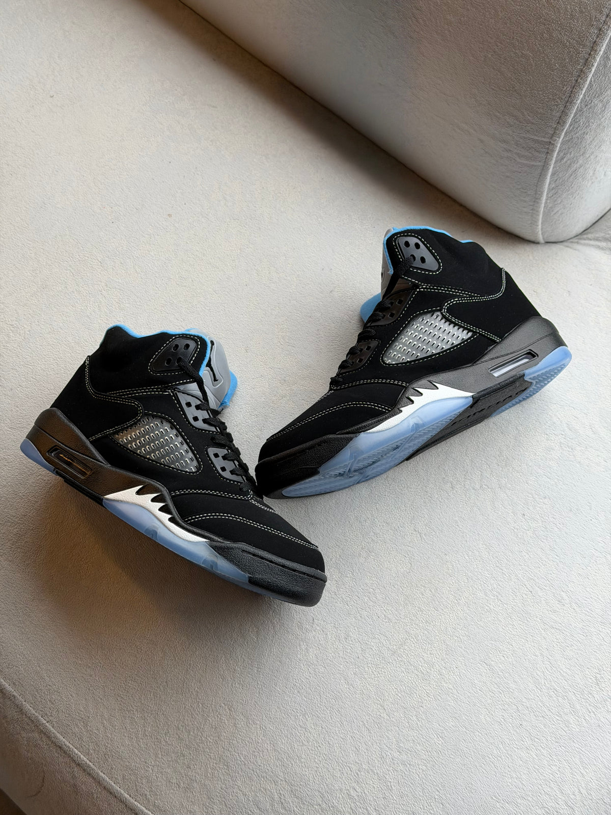 Air Jordan 5 Retro "Black Carolina"