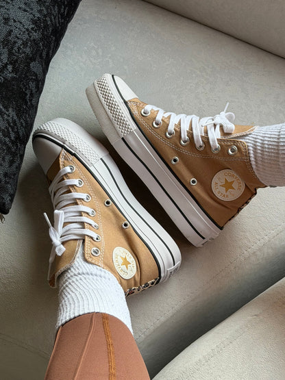 Converse Chuck Taylor All Star Lift