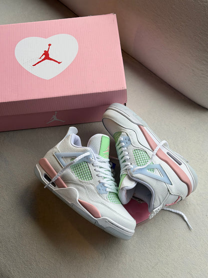 Air Jordan 4 Retro "Valentine's Day"