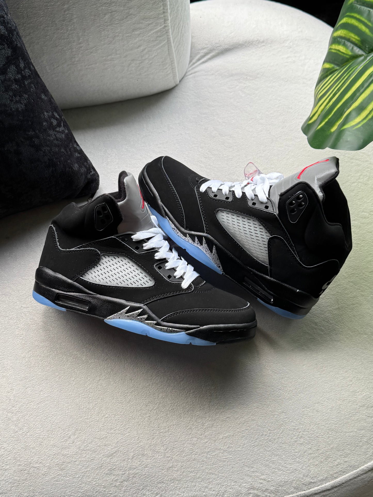 Jordan 5 Retro OG "Black Metallic Reimagined"