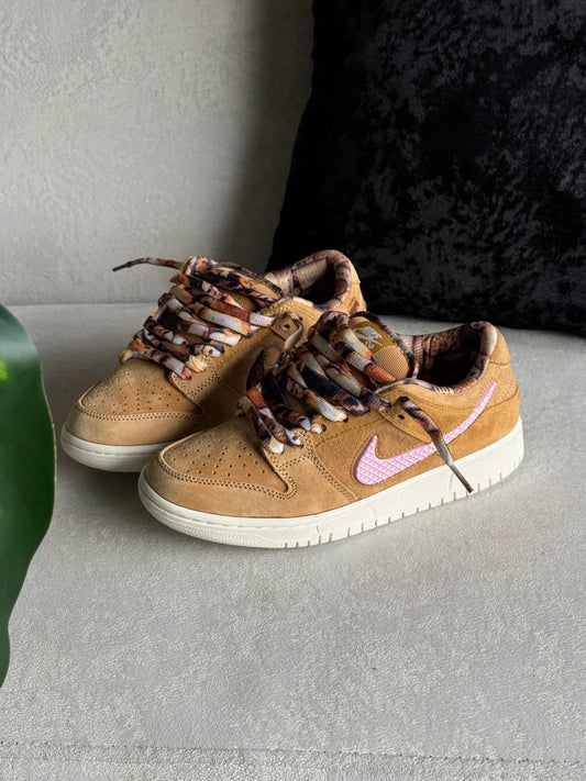 Nike SB Dunk Low
