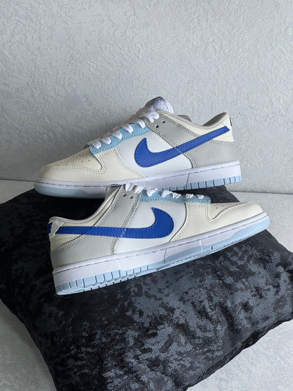Nike SB Dunk Ivory Hyper Royal