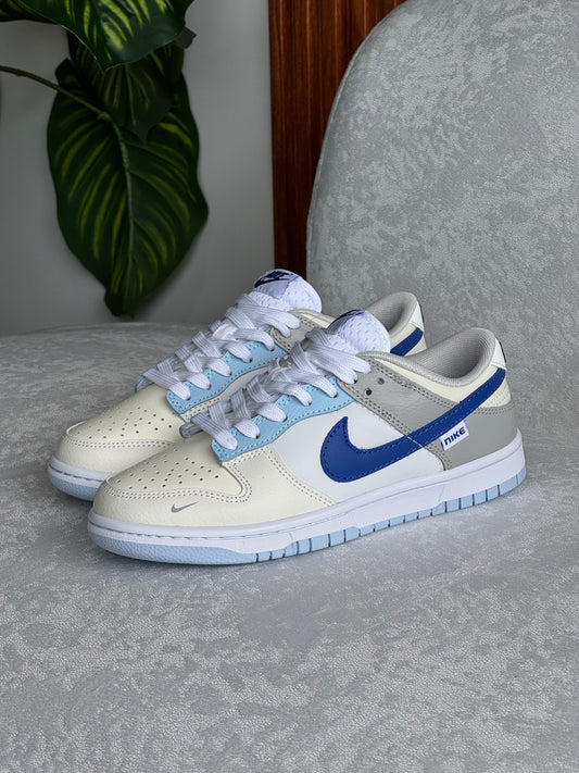 Nike SB Dunk Ivory Hyper Royal