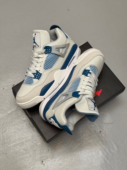Air Jordan 4 Military Blue